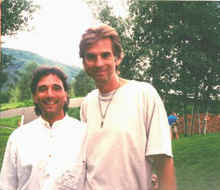Anthony Raffa with Kenny Loggins - Smaller photo.jpg (76629 bytes)